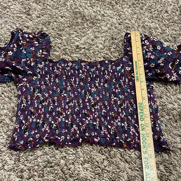 Band of the free nwt AGATHE PURPLE FLORAL SMOCKED TOP - Picture 10 of 11